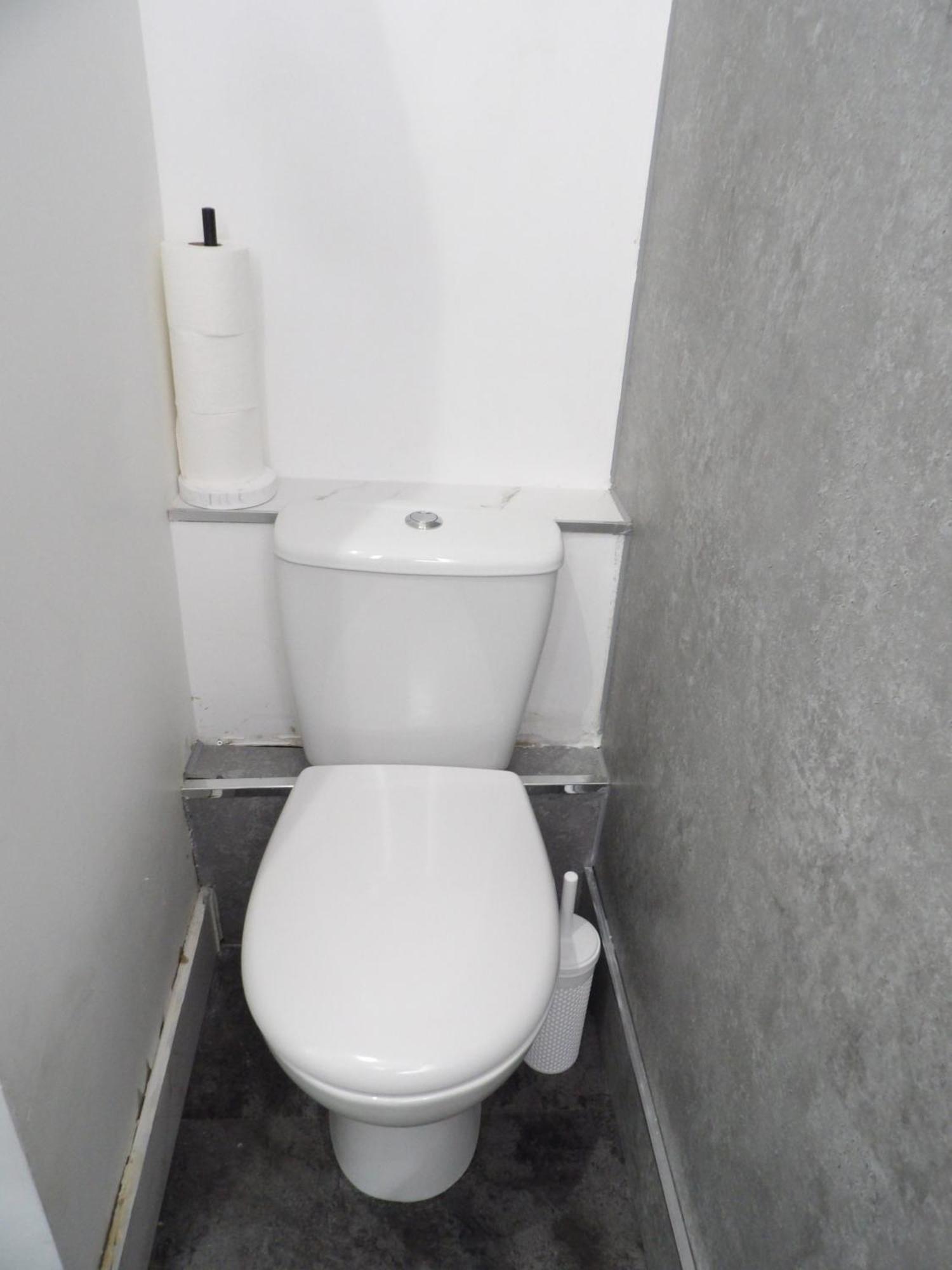 Architect Designed Meadows Appartement EDI